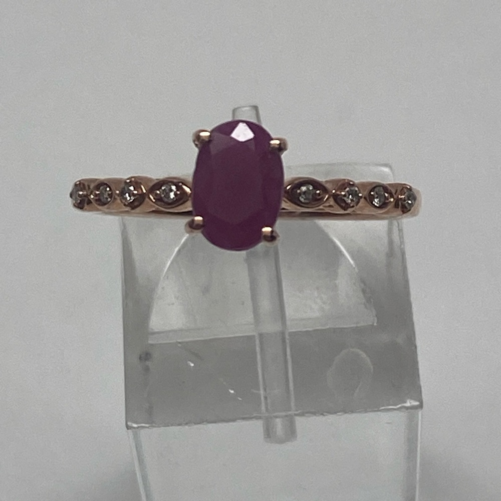 10K Rose Gold Oval Shape Natural Ruby and Diamond Gemstone Ring Size 7 NEW
